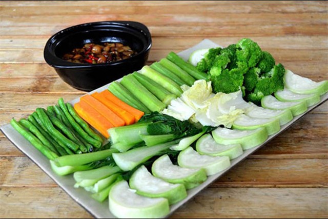 Ăn cơm nên ăn gì trước ăn gì sau, nhiều người 'giật mình' vì thói quen hằng ngày không tốt! - Ảnh 2 Ăn cơm nên ăn gì trước ăn gì sau, nhiều người 'giật mình' vì thói quen hằng ngày không tốt! - Ảnh 2