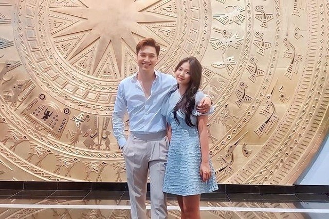 Cô bé cùng bố tham gia chương trình truyền hình Cô bé cùng bố tham gia chương trình truyền hình
