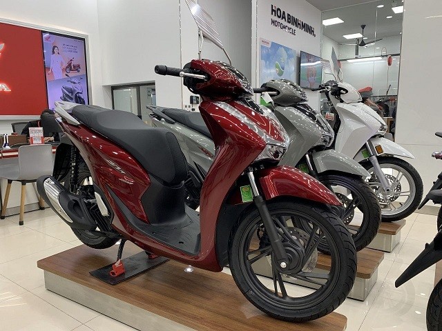 Bảng giá xe Honda SH tháng 7/2023: Giá rẻ không tưởng, hiếm có trong tiền lệ - Ảnh 1 Bảng giá xe Honda SH tháng 7/2023: Giá rẻ không tưởng, hiếm có trong tiền lệ - Ảnh 1