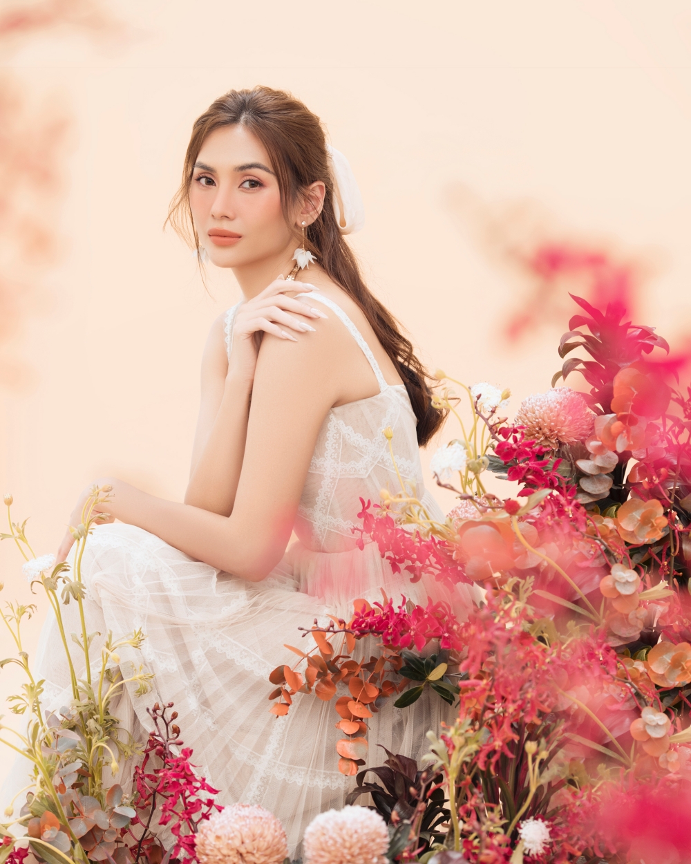 Siêu mẫu Võ Hoàng Yến thay đổi khó nhận ra: Còn đâu hình ảnh cá tính, lầy lội - Ảnh 3