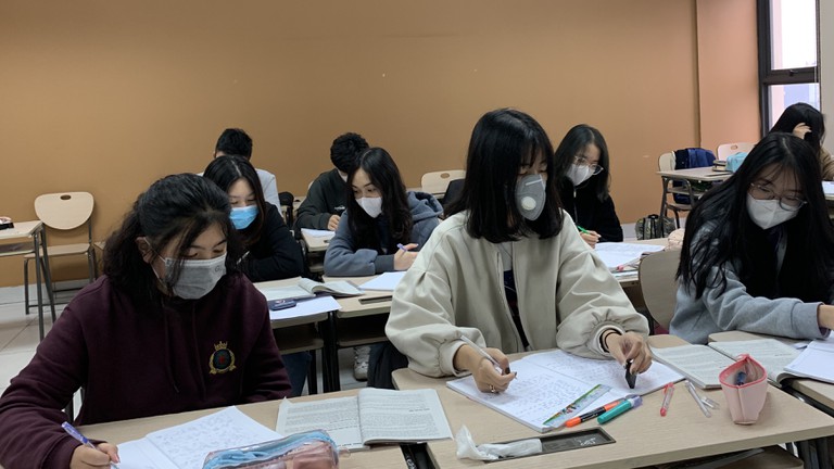 Nhiều tỉnh thành quyết định cho học sinh nghỉ học. Ảnh minh họa Nhiều tỉnh thành quyết định cho học sinh nghỉ học. Ảnh minh họa