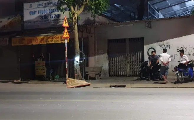 Tin tức pháp luật 24h: Vi phạm nồng độ cồn tài xế 'khoe' nhậu từ sáng, Nam thanh niên tử vong bên lề đường - Ảnh 2 Tin tức pháp luật 24h: Vi phạm nồng độ cồn tài xế 'khoe' nhậu từ sáng, Nam thanh niên tử vong bên lề đường - Ảnh 2