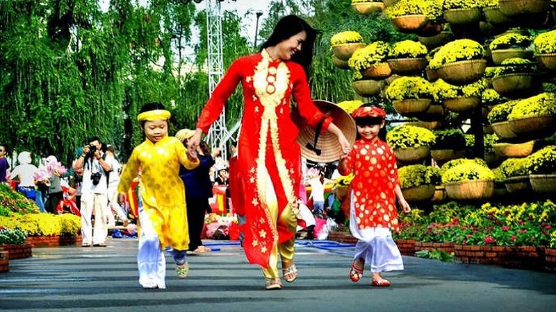 Xem ngày giờ xuất hành đầu năm 2021 - Tân Sửu cho gia chủ tuổi Nhâm Thìn 1952. Ảnh minh họa