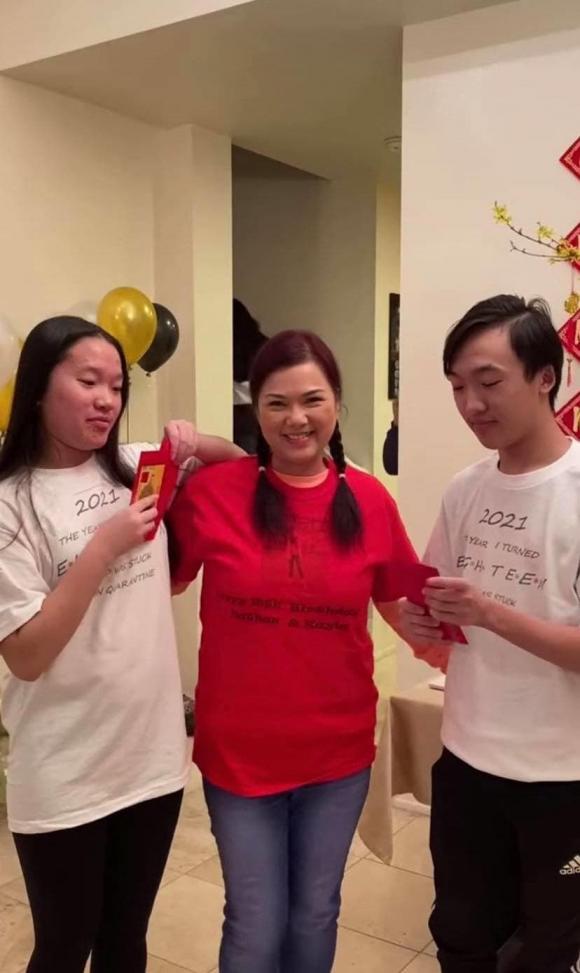 Ca sĩ Phương Loan xuất hiện tươi tắn sau thời gian cố nghệ sĩ Chí Tài ra đi. Ảnh internet Ca sĩ Phương Loan xuất hiện tươi tắn sau thời gian cố nghệ sĩ Chí Tài ra đi. Ảnh internet