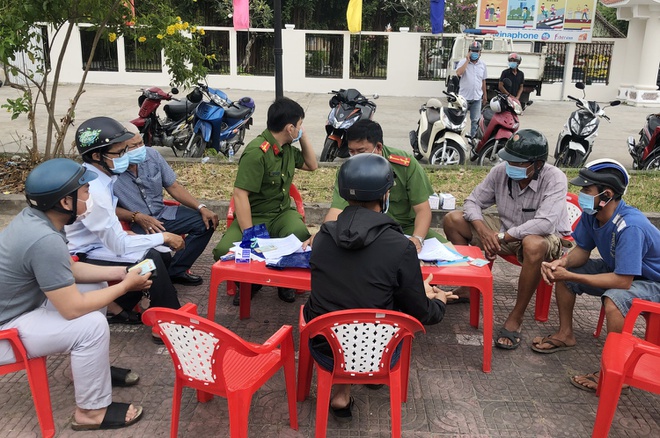 Tin tức pháp luật 24h: Hai đối tượng tổ chức mua bán thận giá hơn 1 tỷ đồng, Thanh niên giật lại tang vật đánh bạc - Ảnh 4 Tin tức pháp luật 24h: Hai đối tượng tổ chức mua bán thận giá hơn 1 tỷ đồng, Thanh niên giật lại tang vật đánh bạc - Ảnh 4
