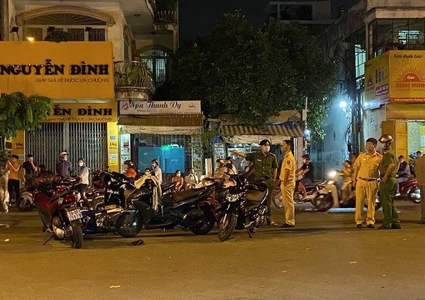 Tin tức pháp luật 24h: Khởi tố vụ án làm lây lan dịch bệnh Covid-19, Tin mới vụ mẹ bạo hành con ruột - Ảnh 2 Tin tức pháp luật 24h: Khởi tố vụ án làm lây lan dịch bệnh Covid-19, Tin mới vụ mẹ bạo hành con ruột - Ảnh 2