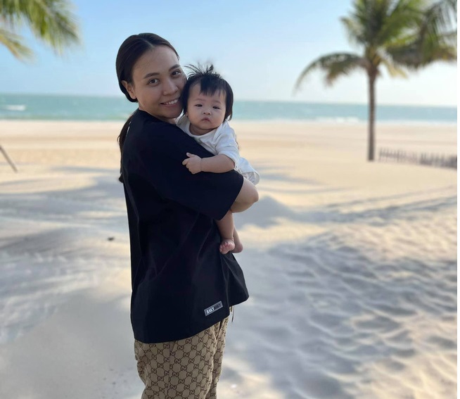 Đàm Thu Trang có phần già hơn so với những hình ảnh trên trang cá nhân. Ảnh FBNV Đàm Thu Trang có phần già hơn so với những hình ảnh trên trang cá nhân. Ảnh FBNV