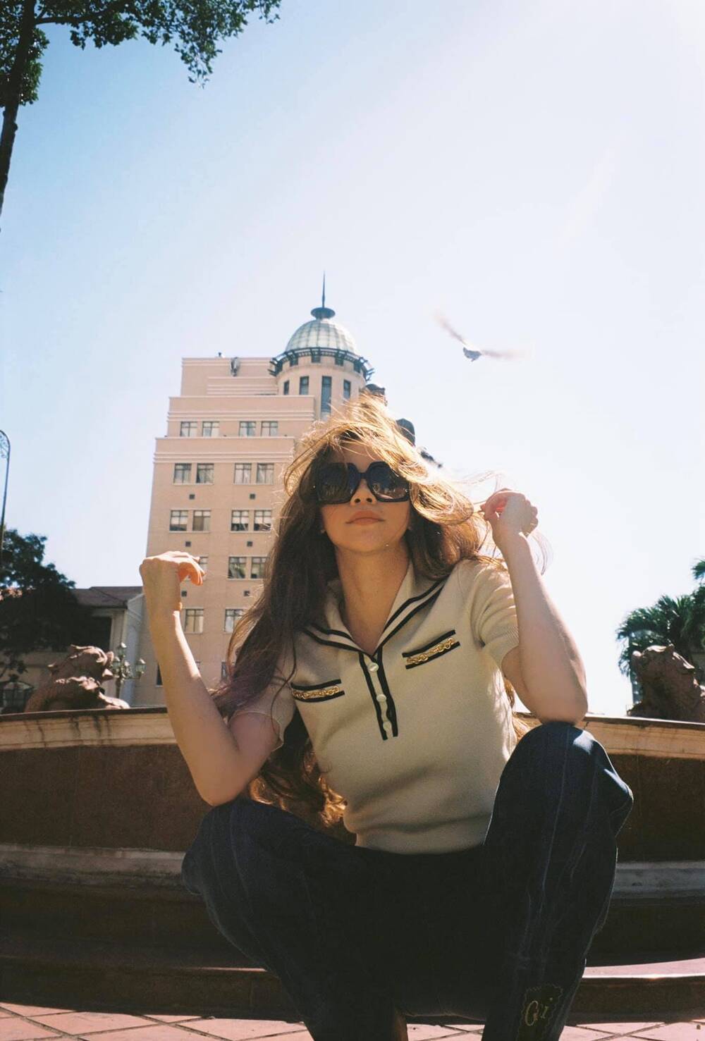 Hồ Ngọc Hà chẳng ngại tung những khoảnh khắc đầu bù tóc rối. Ảnh FBNV