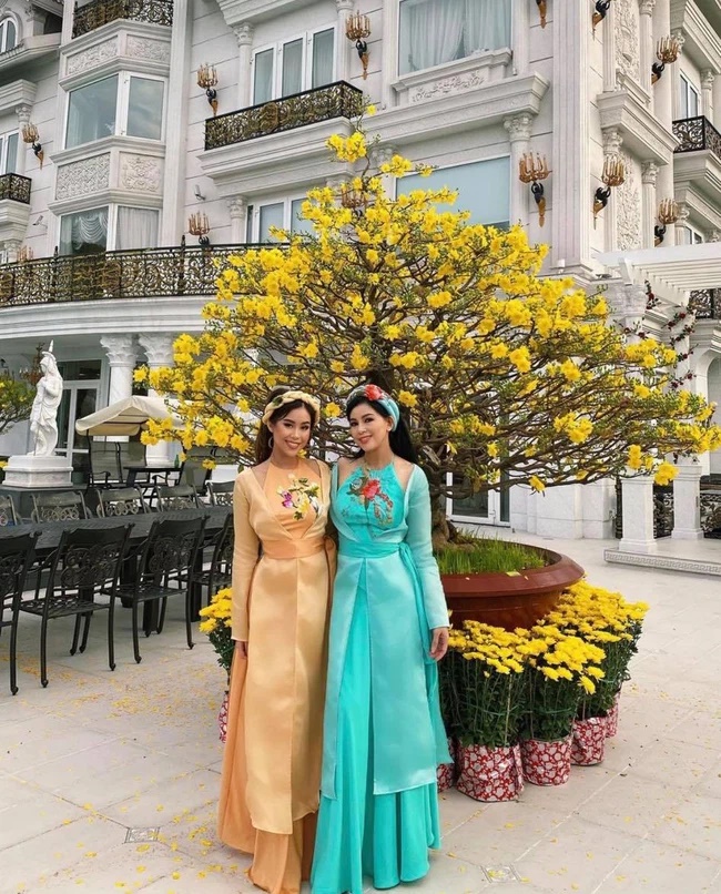 Nhan sắc không tuổi của mẹ chồng Tăng Thanh Hà. Ảnh FBNV Nhan sắc không tuổi của mẹ chồng Tăng Thanh Hà. Ảnh FBNV