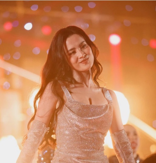 Nhan sắc cực phẩm của mẹ bỉm Đông Nhi. Ảnh internet