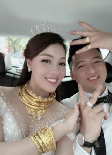 Trọng Hưng và Âu Hà My ngày cưới. Ảnh internet Trọng Hưng và Âu Hà My ngày cưới. Ảnh internet