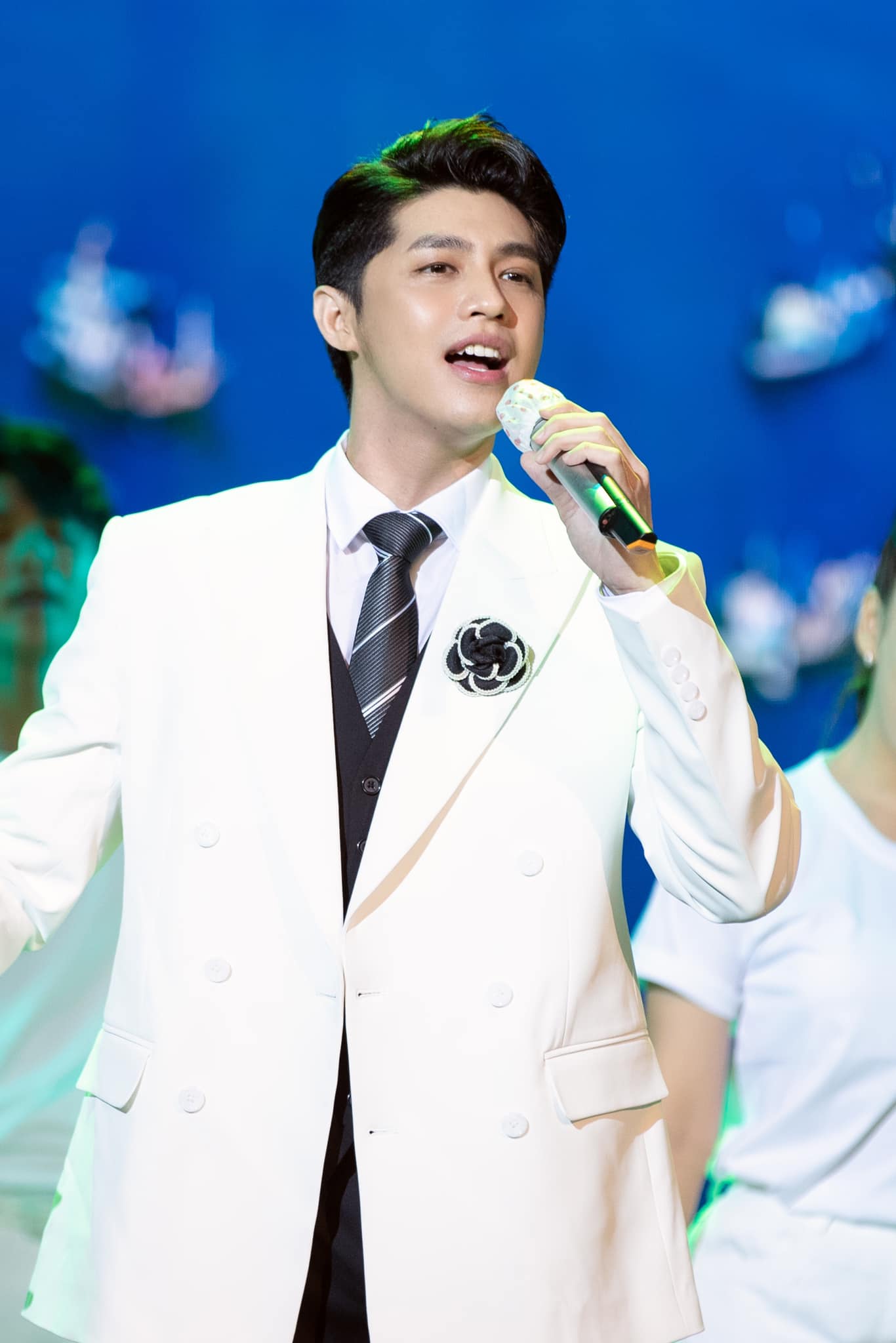 Noo Phước Thịnh ngày càng đắt show sau nhiều năm hoạt động nghệ thuật. Ảnh internet