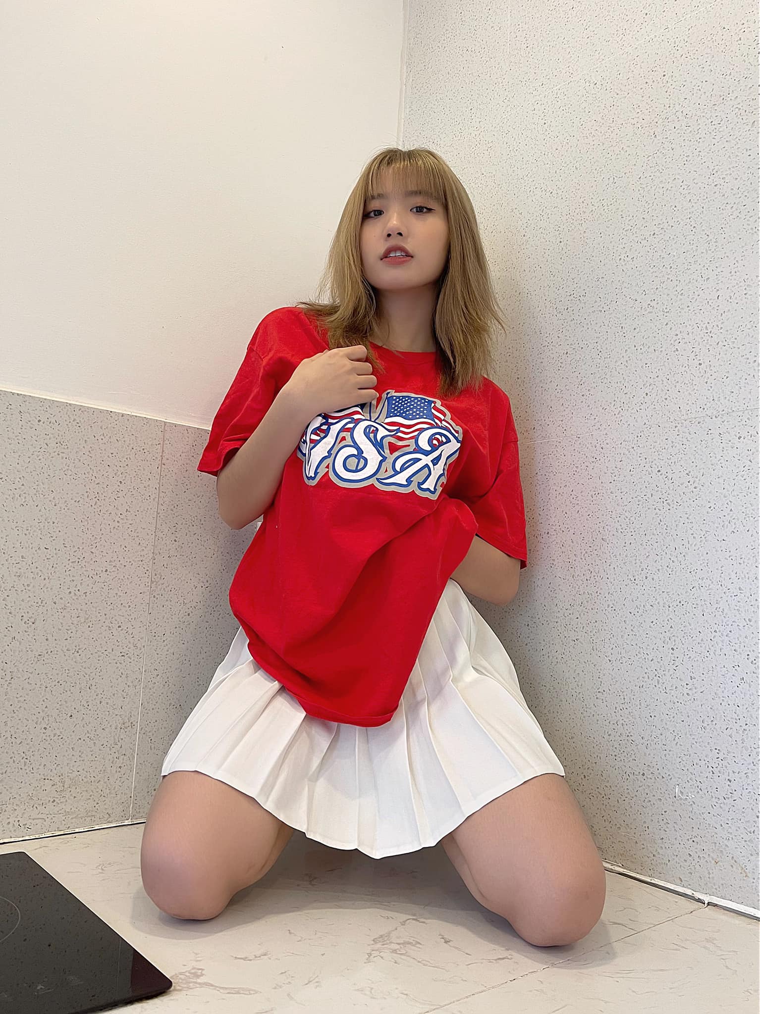 Tuy nhiên, đến khoảnh khắc này thì hotgirl tiktok Lê Thị Khánh Huyền lại làm cho cư dân mạng một phen đỏ mặt và cảm thấy không còn đáng yêu chút nào. Ảnh FBNV Tuy nhiên, đến khoảnh khắc này thì hotgirl tiktok Lê Thị Khánh Huyền lại làm cho cư dân mạng một phen đỏ mặt và cảm thấy không còn đáng yêu chút nào. Ảnh FBNV