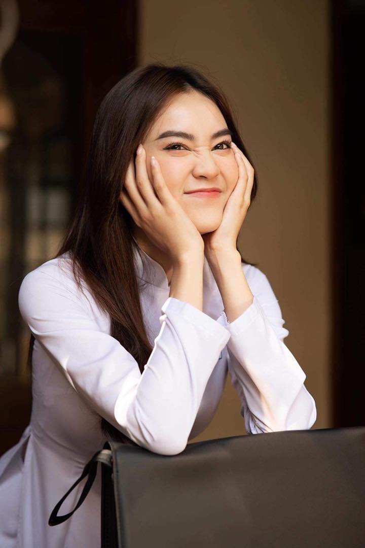 Nhan sắc trong veo của Ninh Dương Lan Ngọc khi quảng bá cho một bộ phim mới. Ảnh FBNV Nhan sắc trong veo của Ninh Dương Lan Ngọc khi quảng bá cho một bộ phim mới. Ảnh FBNV