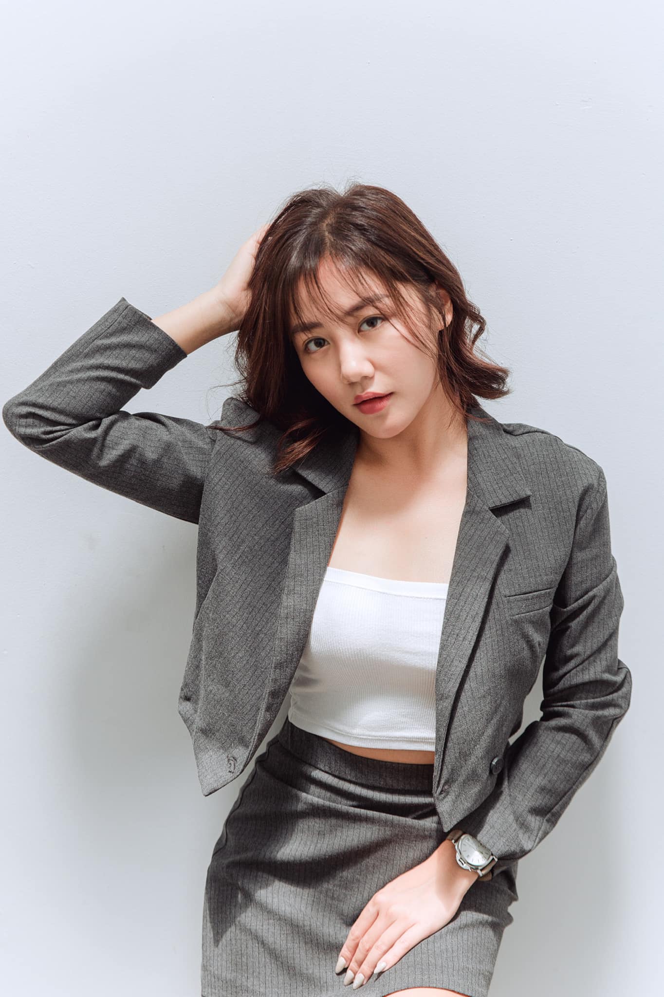 Văn Mai Hương tỏ ra không quan tâm đến những bình luận khiếm nhã về mình. Ảnh FBNV