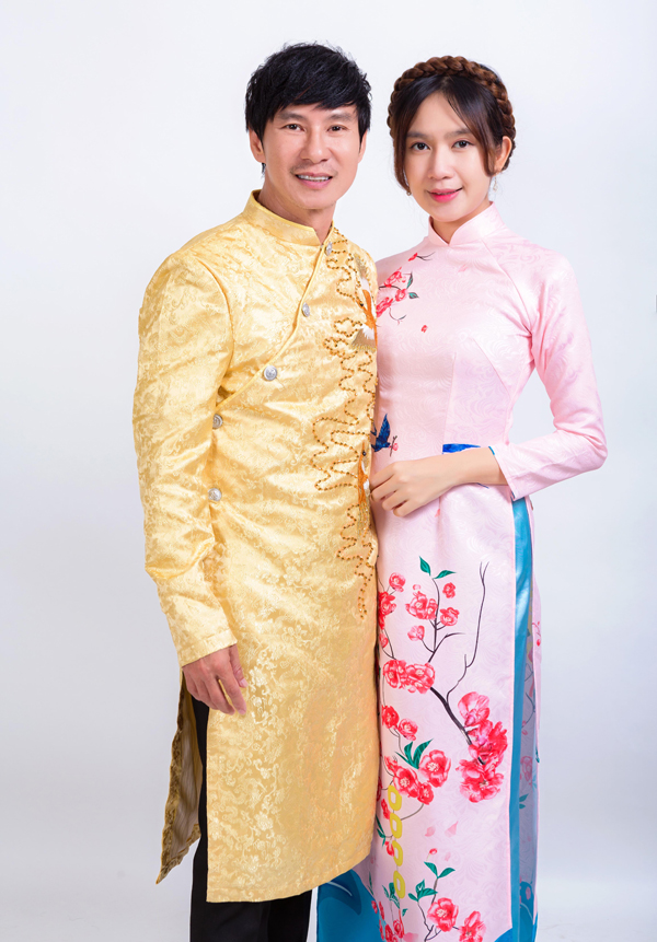 'Team qua đường' phơi bày nhan sắc thật của bà xã Lý Hải quay bằng camera thường - Ảnh 1 'Team qua đường' phơi bày nhan sắc thật của bà xã Lý Hải quay bằng camera thường - Ảnh 1