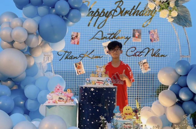 Doanh nhân Đức Huy tổ chức sinh nhật lần 2 cho con trai miễn đem lại niềm vui cho quý tử. Ảnh FBNV