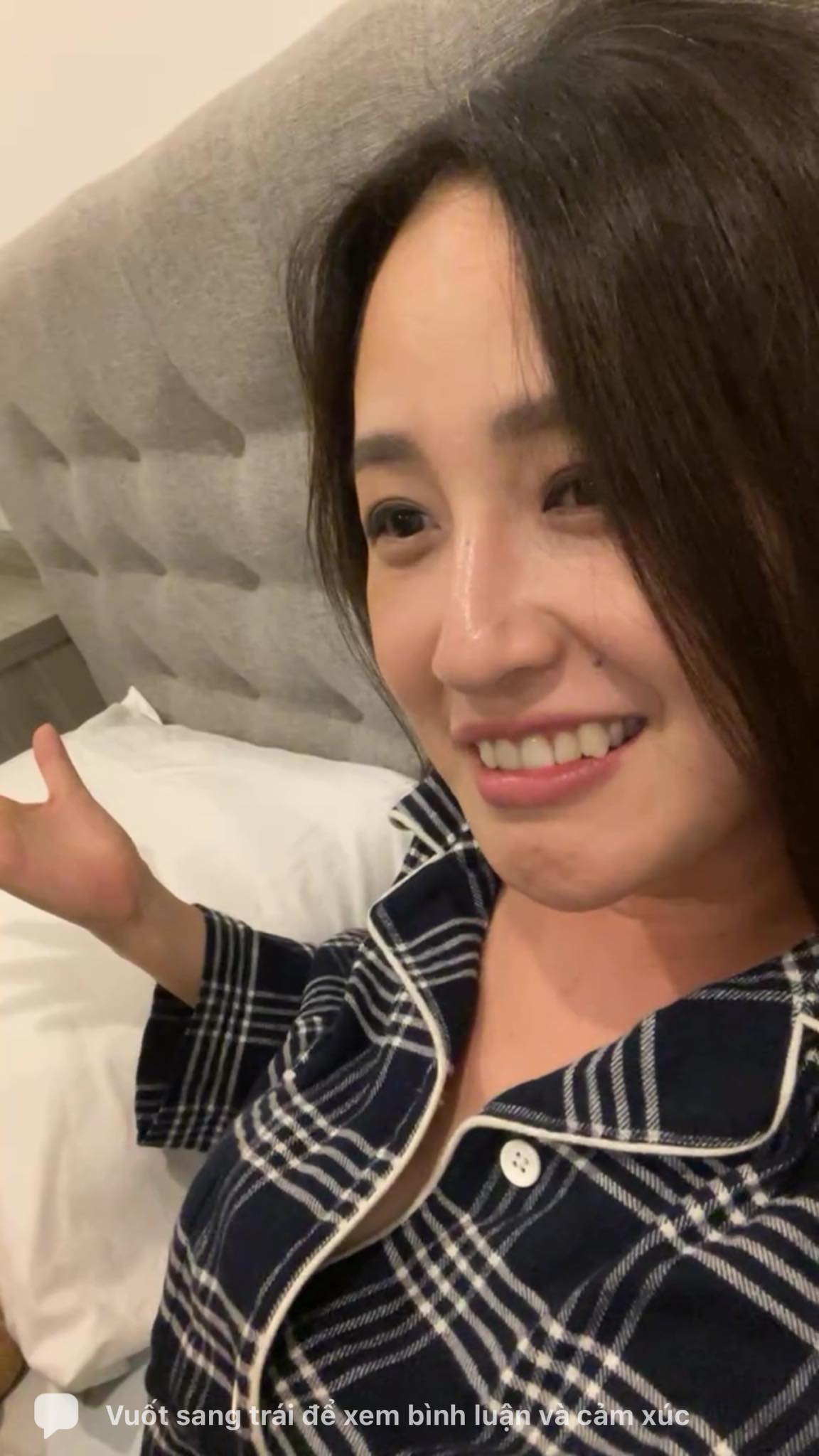 Bộ dạng của Mai Phương Thúy trong lúc ngà ngà khiến fan cười lăn cười bò. Ảnh cắt từ clip