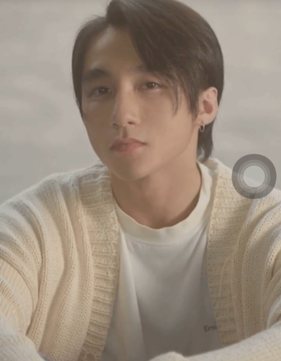 Sự thay đổi bất chấp tất cả của Sơn Tùng sau khi trở thành 'người dưng' với Thiều Bảo Trâm - Ảnh 1