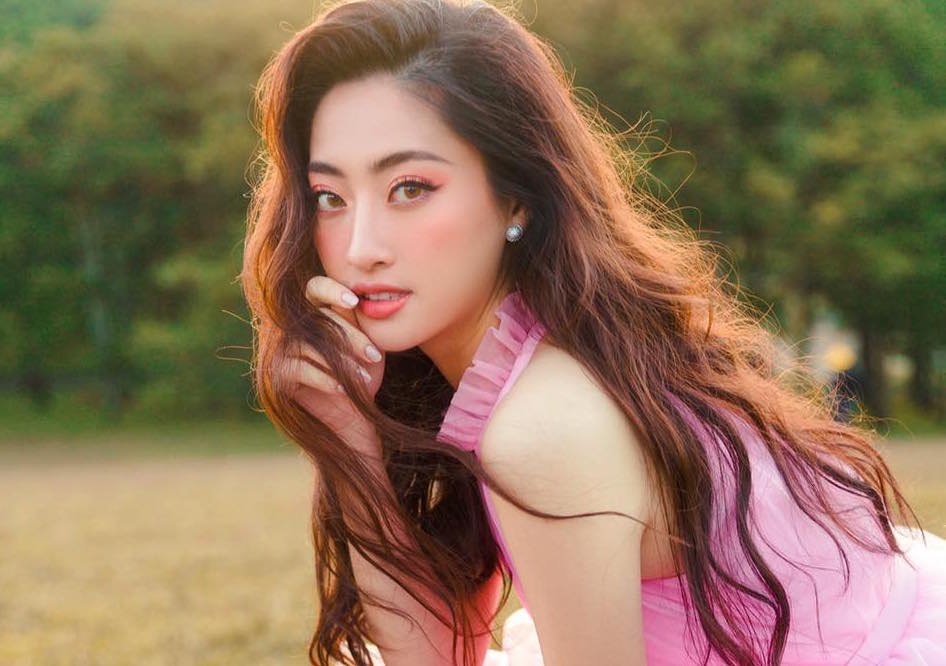 Màn ứng xử thông minh của Hoa hậu Lương Thùy Linh khi bị hỏi khó trên MXH 3 Màn ứng xử thông minh của Hoa hậu Lương Thùy Linh khi bị hỏi khó trên MXH 3