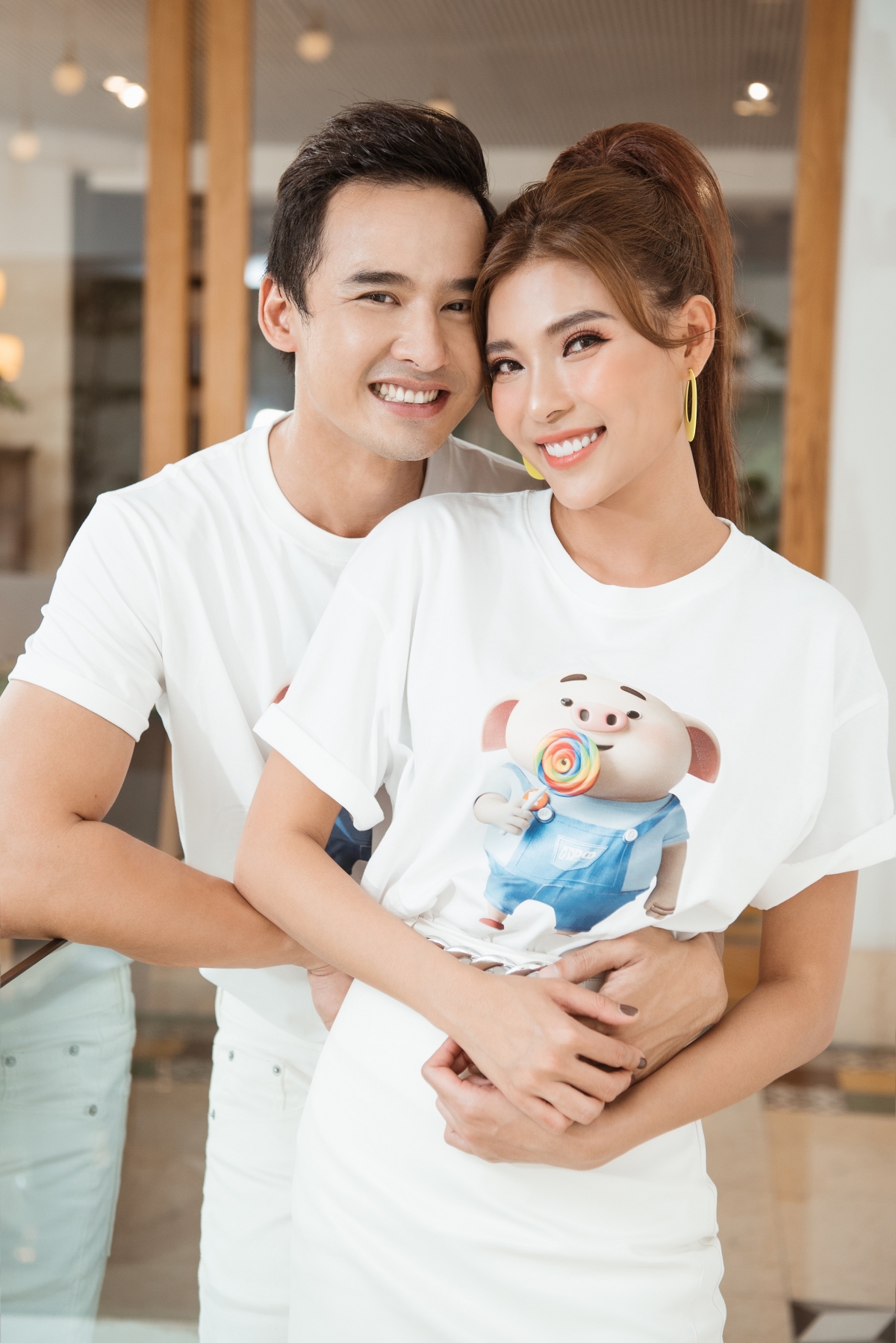Lương Thế Thành và Thúy Diễm ngày càng hạnh phúc, mặn nồng bên nhau. Ảnh internet Lương Thế Thành và Thúy Diễm ngày càng hạnh phúc, mặn nồng bên nhau. Ảnh internet
