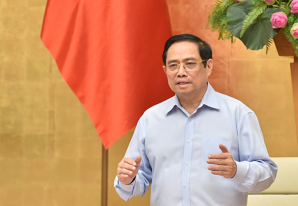 Thủ tướng: Thay đổi chính sách ưu tiên về vắc-xin, không để khủng hoảng kinh tế - xã hội 1 Thủ tướng: Thay đổi chính sách ưu tiên về vắc-xin, không để khủng hoảng kinh tế - xã hội 1