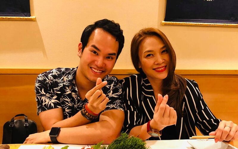 Không chỉ trong công việc mà ngoài đời, cả hai cũng vô cùng thân thiết. Ảnh internet Không chỉ trong công việc mà ngoài đời, cả hai cũng vô cùng thân thiết. Ảnh internet