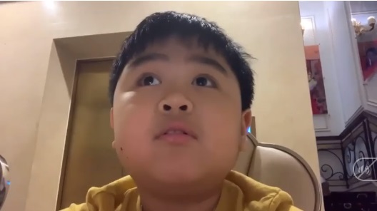 Bà Nguyễn Phương Hằng phá lệ làm điều chưa từng có cho quý tử giữa lúc gặp biến 2 Bà Nguyễn Phương Hằng phá lệ làm điều chưa từng có cho quý tử giữa lúc gặp biến 2