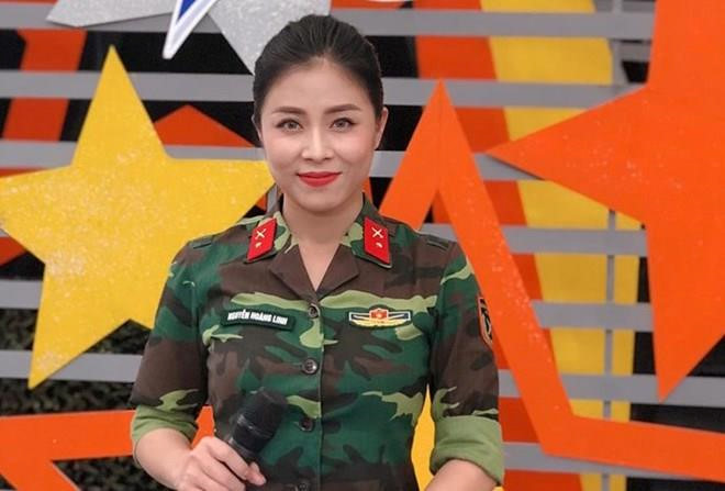 MC Hoàng Linh duyên dáng trên sóng VTV. Ảnh internet MC Hoàng Linh duyên dáng trên sóng VTV. Ảnh internet