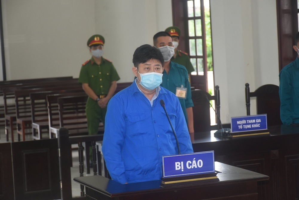Tin tức pháp luật 24h: Cô gái 19 tuổi chuyên “giăng bẫy tình” trong khách sạn - Ảnh 4 Tin tức pháp luật 24h: Cô gái 19 tuổi chuyên “giăng bẫy tình” trong khách sạn - Ảnh 4