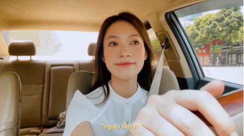 'Hot girl 7 thứ tiếng' Khánh Vy có cuộc sống sang chảnh. Ảnh internet 'Hot girl 7 thứ tiếng' Khánh Vy có cuộc sống sang chảnh. Ảnh internet