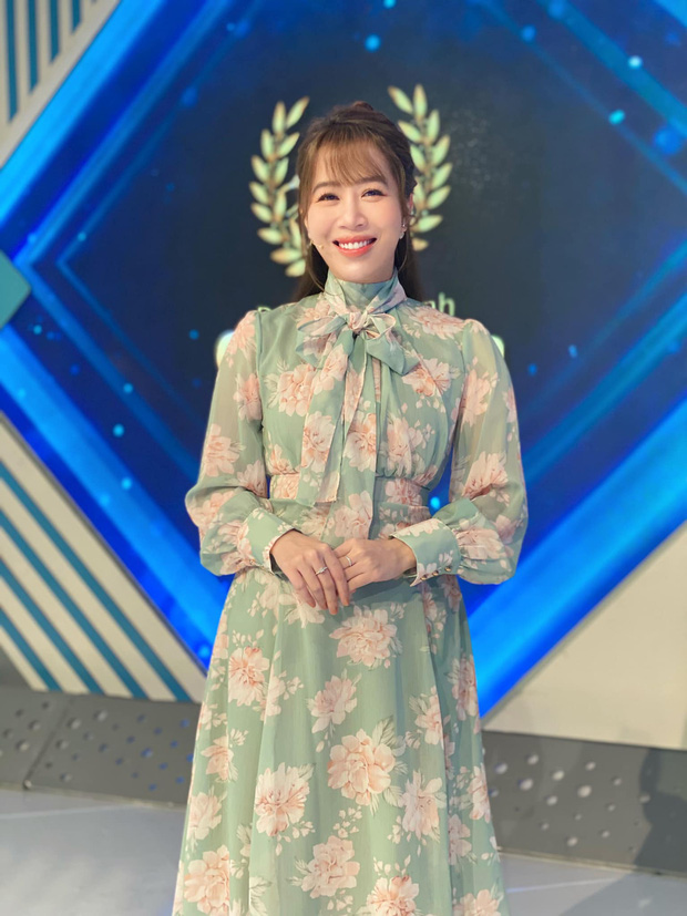 MC Diệp Chi gắn bó suốt nhiều năm qua với chương trình Đường lên đỉnh Olympia. Ảnh internet MC Diệp Chi gắn bó suốt nhiều năm qua với chương trình Đường lên đỉnh Olympia. Ảnh internet