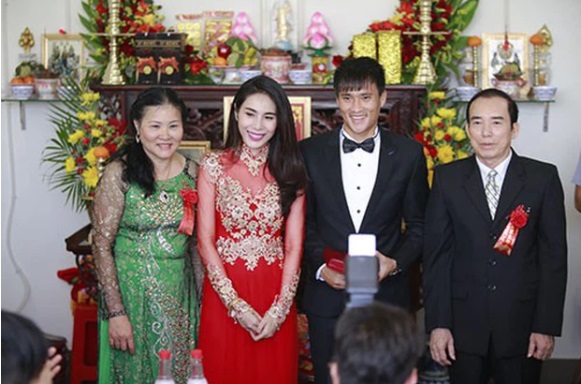 Thủy Tiên bị khui lại quá khứ nhà chồng không ưa, không chấp nhận làm dâu 2 Thủy Tiên bị khui lại quá khứ nhà chồng không ưa, không chấp nhận làm dâu 2