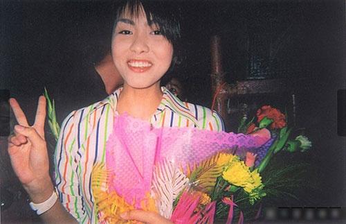 Hà Tăng bị khui khoảnh khắc nhan sắc khác xa ảnh chính chủ tự đăng khi làm dâu chốn hào môn 1 Hà Tăng bị khui khoảnh khắc nhan sắc khác xa ảnh chính chủ tự đăng khi làm dâu chốn hào môn 1
