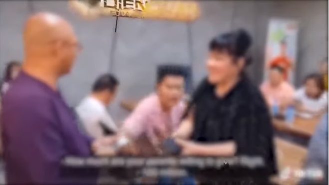 Lộ clip 'ông trùm' Điền Quân 'bội thu' tiền từ thiện hậu bị bà Phương Hằng vạch mặt 1 Lộ clip 'ông trùm' Điền Quân 'bội thu' tiền từ thiện hậu bị bà Phương Hằng vạch mặt 1