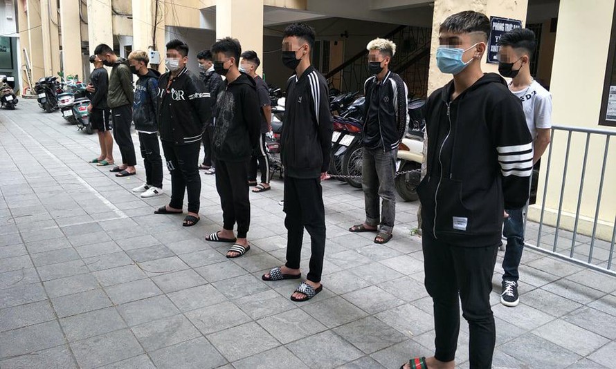 Tin tức pháp luật 24h: Vy Oanh kiện bà Nguyễn Phương Hằng và 1 Hoa hậu, 6 quái xế gây náo loạn phố Hà Nội 3 Tin tức pháp luật 24h: Vy Oanh kiện bà Nguyễn Phương Hằng và 1 Hoa hậu, 6 quái xế gây náo loạn phố Hà Nội 3