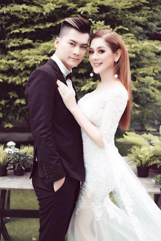 Chỉ 1 hành động nhỏ, Lâm Khánh Chi làm rõ thông tin 'đường ai nấy đi' với chồng trẻ 2 Chỉ 1 hành động nhỏ, Lâm Khánh Chi làm rõ thông tin 'đường ai nấy đi' với chồng trẻ 2