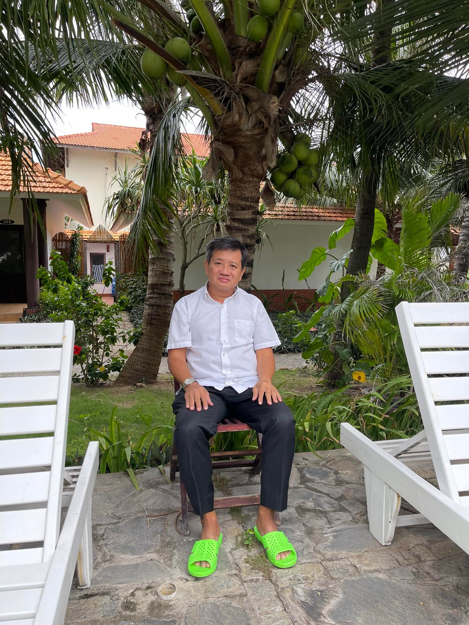Ông Đoàn Ngọc Hải bất ngờ lên tiếng tỏ thái độ về Hoài Linh. Ảnh: FBNV Ông Đoàn Ngọc Hải bất ngờ lên tiếng tỏ thái độ về Hoài Linh. Ảnh: FBNV