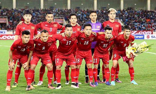 Trước vụ từ thiện, Công Vinh từng 'muối mặt' vì việc làm bồng bột của Thủy Tiên 2 Trước vụ từ thiện, Công Vinh từng 'muối mặt' vì việc làm bồng bột của Thủy Tiên 2