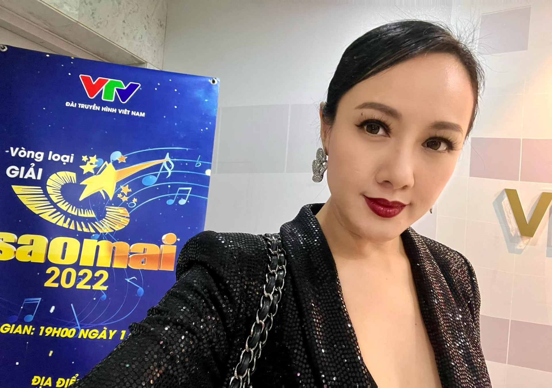 BTV Hoài Anh đẹp sắc sảo với phong cách hoàn toàn mới. Ảnh internet BTV Hoài Anh đẹp sắc sảo với phong cách hoàn toàn mới. Ảnh internet