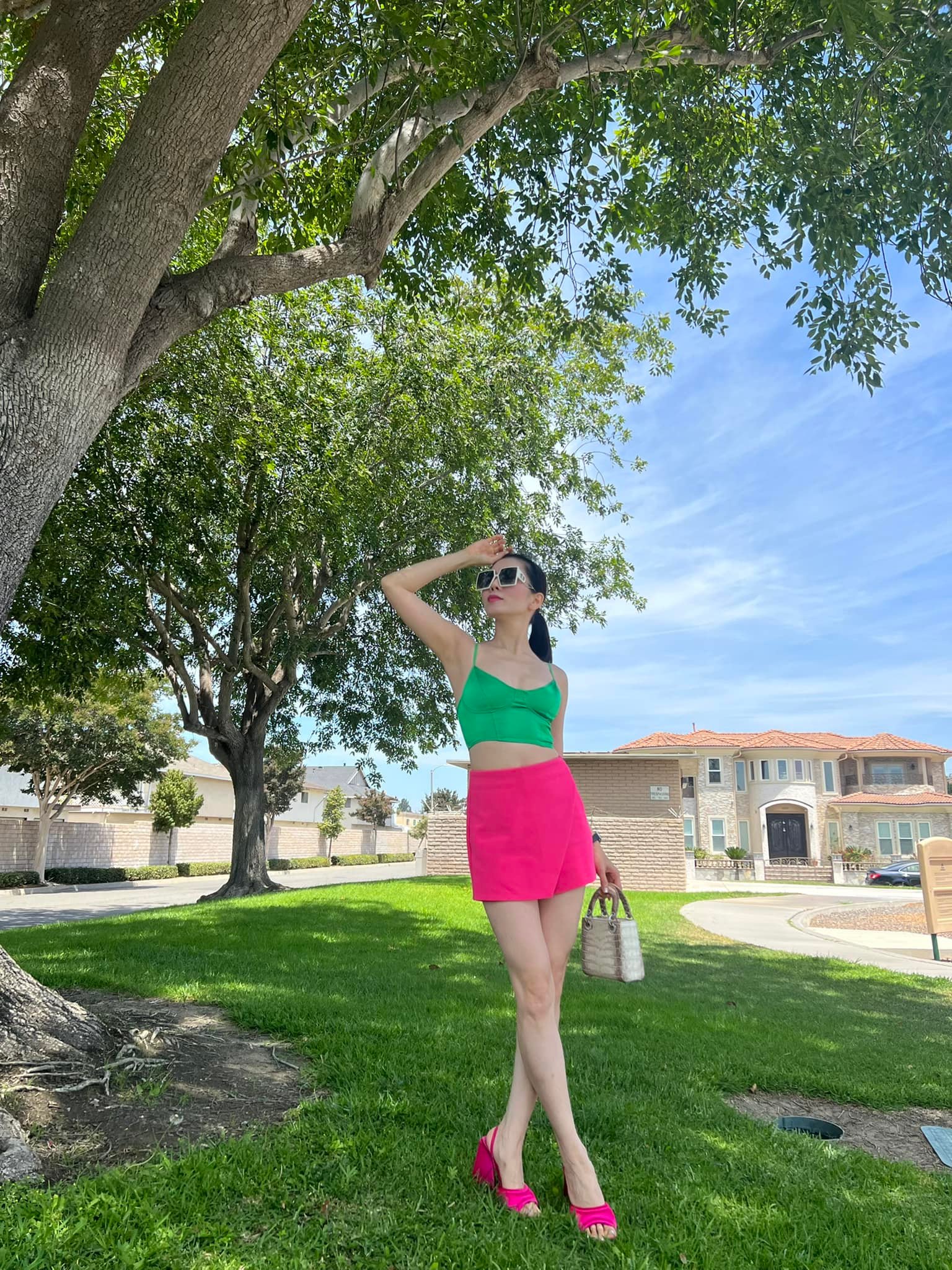 Lệ Quyên tự tin khoe mặt mộc bằng camera thường: Nhan sắc bất ngờ - Ảnh 1