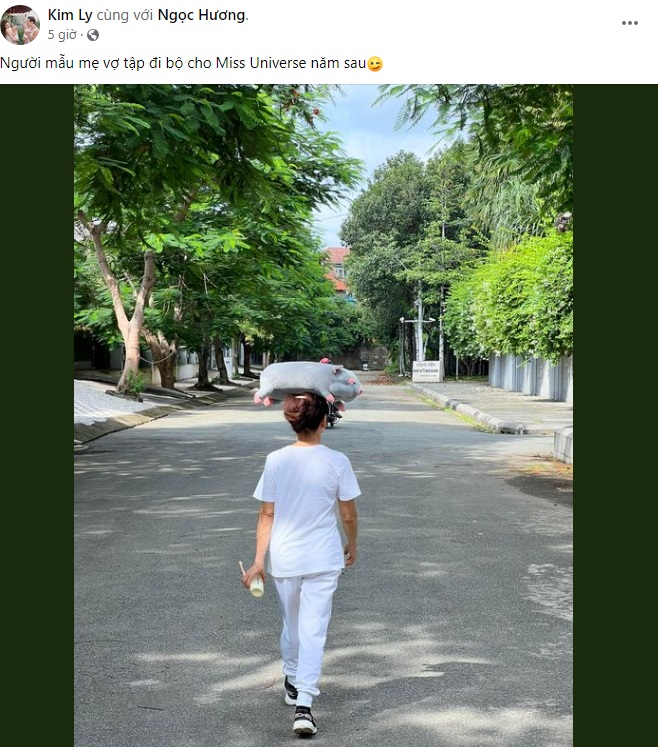 Kim Lý nịnh mẹ vợ cực khéo và khoe tài viết tiếng Việt của mình ngày càng giỏi. Ảnh internet Kim Lý nịnh mẹ vợ cực khéo và khoe tài viết tiếng Việt của mình ngày càng giỏi. Ảnh internet