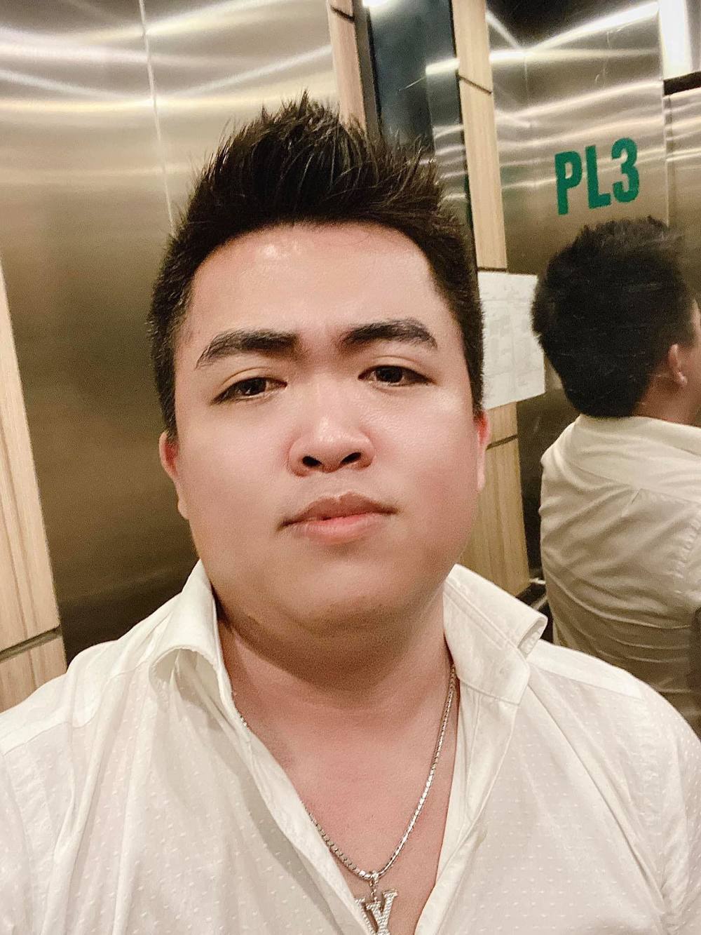 Nguyễn Sin là một nhân vật nổi đình nổi đám trên mạng xã hội suốt thời gian qua. Ảnh internet