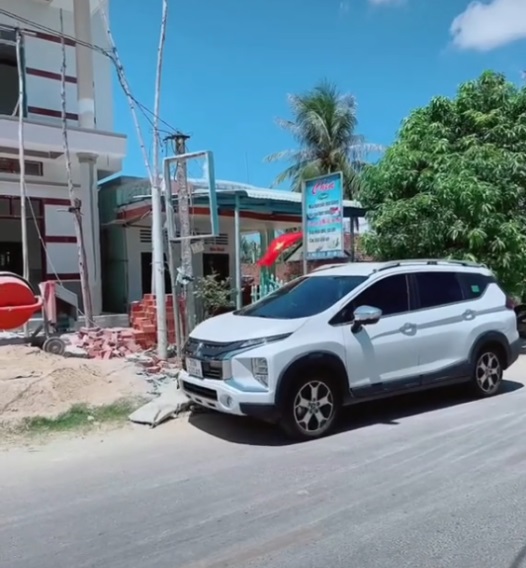 Chiếc xế sang đắt tiền của Lộc Fuho. Ảnh internet