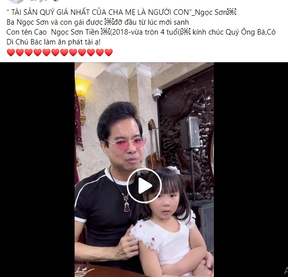 Bao năm sống độc thân, Ngọc Sơn bất ngờ công khai hình ảnh con gái đỡ đầu được 4 tuổi. Ảnh internet Bao năm sống độc thân, Ngọc Sơn bất ngờ công khai hình ảnh con gái đỡ đầu được 4 tuổi. Ảnh internet