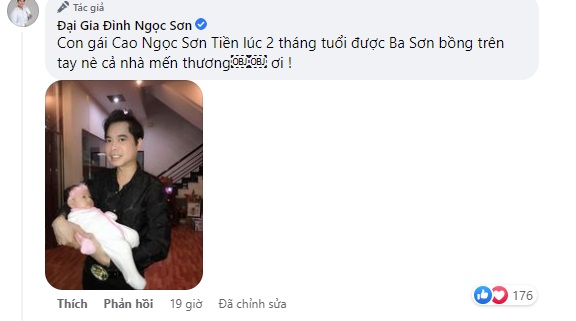 Danh ca Ngọc Sơn rất cưng chiều cô con gái nhỏ. Ảnh internet Danh ca Ngọc Sơn rất cưng chiều cô con gái nhỏ. Ảnh internet