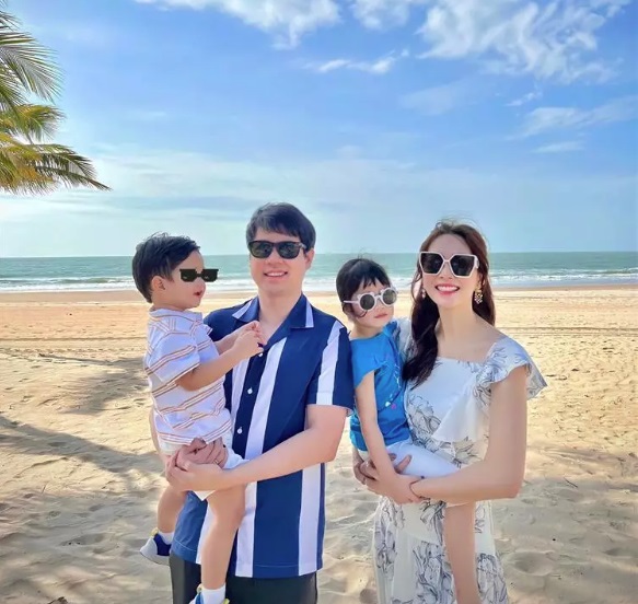 Hôn nhân viên mãn của Hoa hậu Đặng Thu Thảo bên chồng doanh nhân. Ảnh internet Hôn nhân viên mãn của Hoa hậu Đặng Thu Thảo bên chồng doanh nhân. Ảnh internet