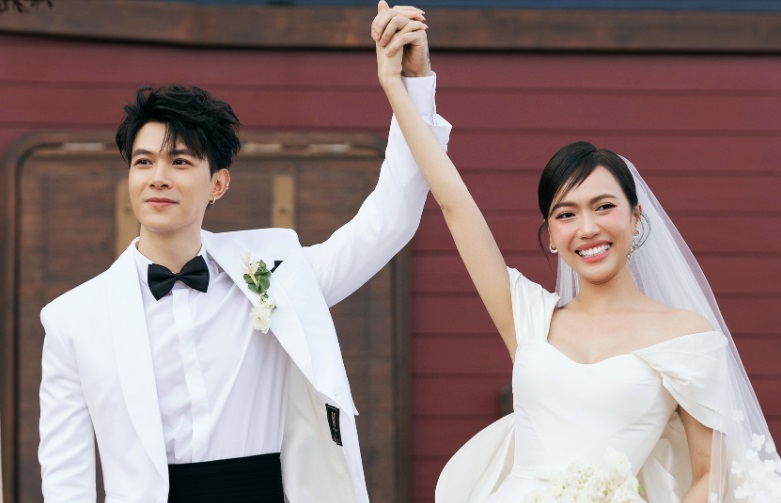 Diệu Nhi vẫn vui vẻ dành những lời tốt đẹp cho Đông Nhi. Ảnh internet Diệu Nhi vẫn vui vẻ dành những lời tốt đẹp cho Đông Nhi. Ảnh internet