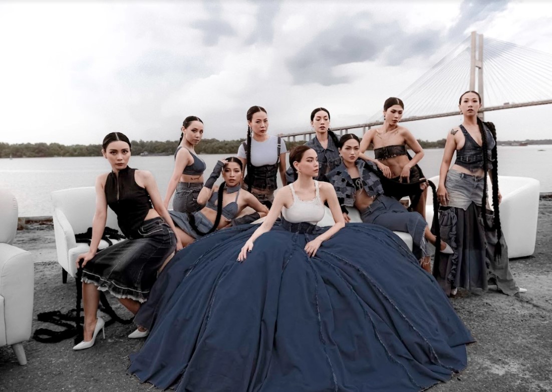 Hồ Ngọc Hà mạnh mẽ trong MV. Ảnh internet