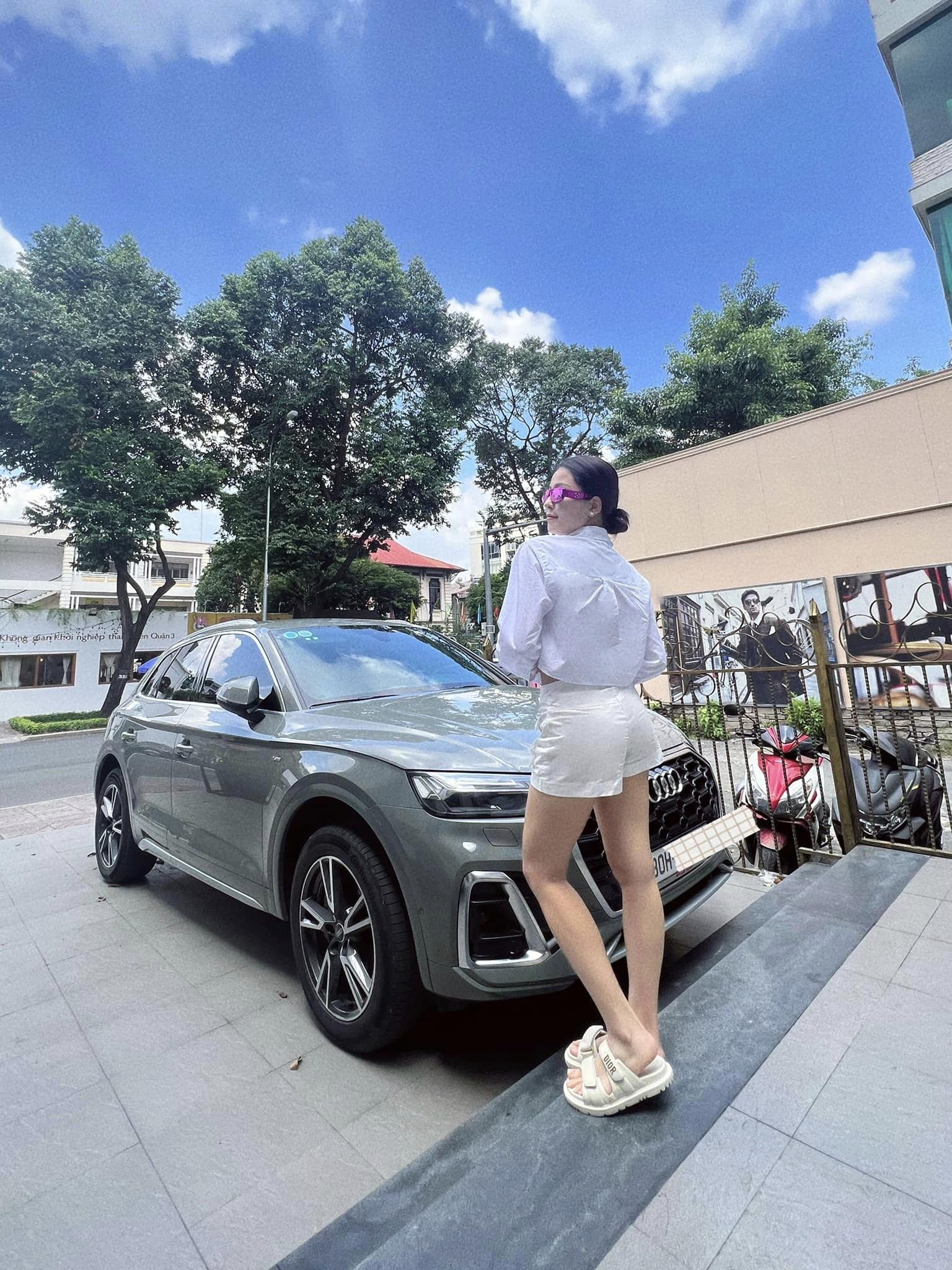 Trâm Anh ngày càng trẻ trung sau thời gian trùng tu nhan sắc. Ảnh internet Trâm Anh ngày càng trẻ trung sau thời gian trùng tu nhan sắc. Ảnh internet